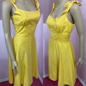 Retro 50s Style Yellow Floral Sundress M